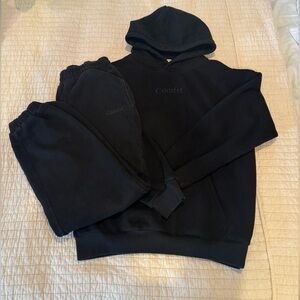 Comfrt Black Women's Hoodie